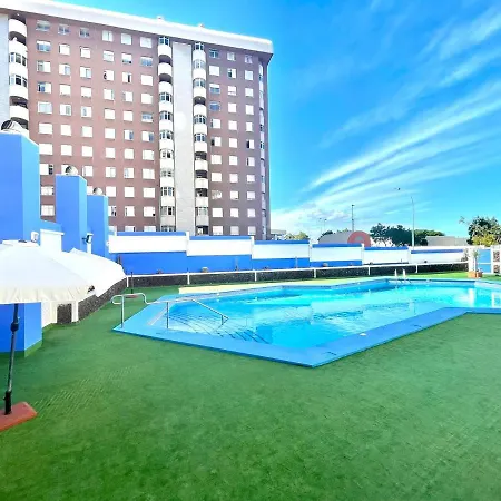 Apartment With Ocean Views In Playa Jardin