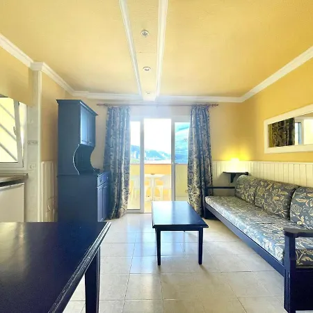 Apartment With Ocean Views In Playa Jardin * Puerto de la Cruz (Tenerife)